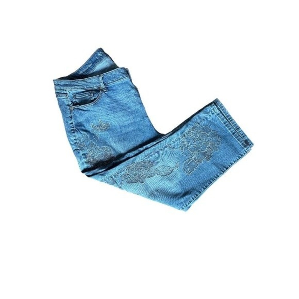 Lane Byrant - Girlfriend Crop Embroidered Medium Wash Denim Pant - Size …